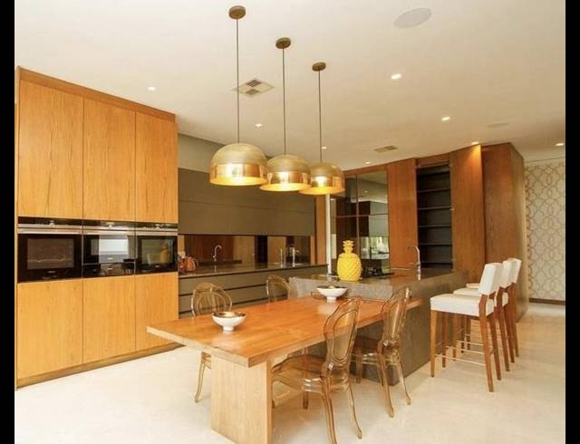 4 BEDROOM HOUSE FOR SALE IN UMHLANGA RIDGE